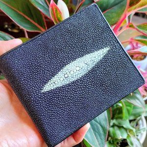 Stingray Leather Bifold Wallet